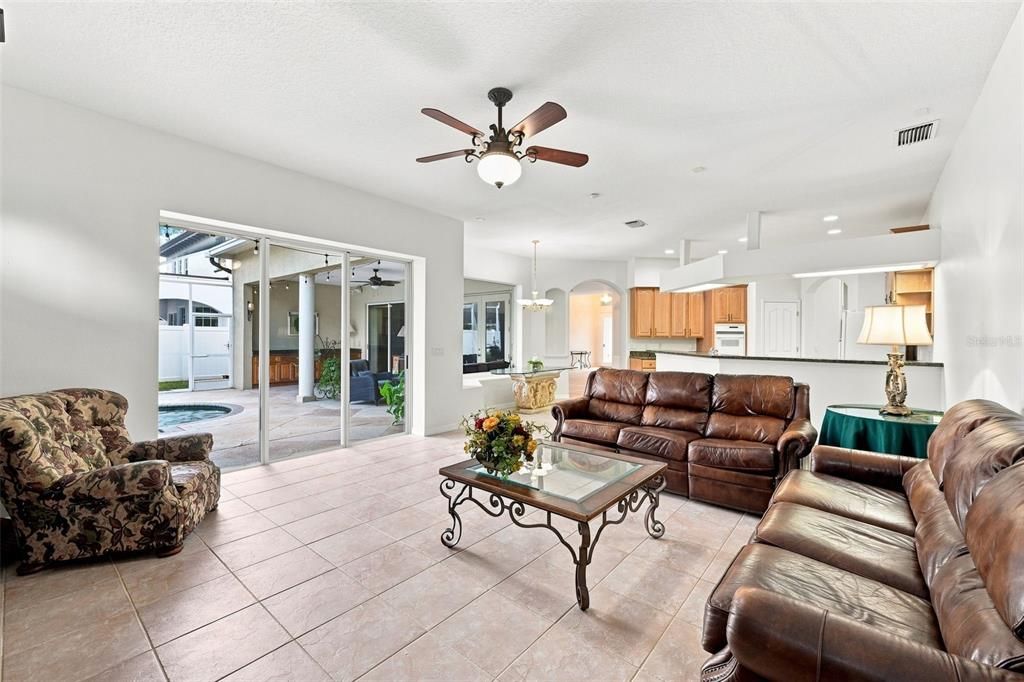 For Sale: $949,000 (4 beds, 3 baths, 3107 Square Feet)