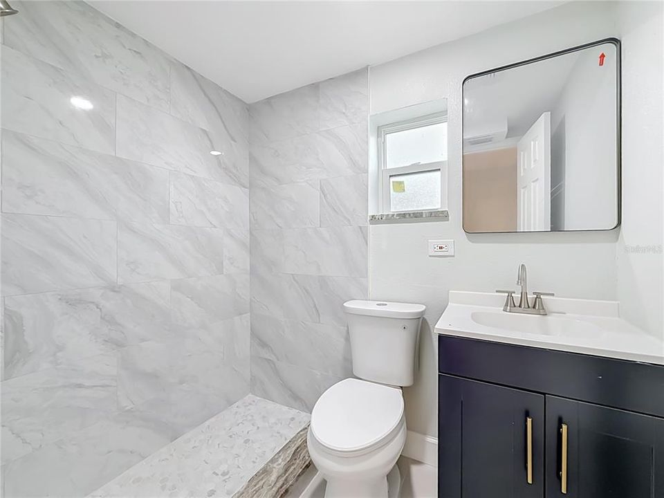 For Sale: $389,800 (4 beds, 2 baths, 1276 Square Feet)