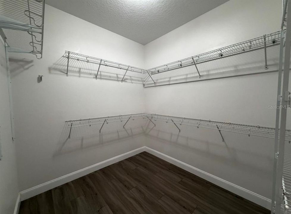 В аренду: $8,000 (4 спален, 2 ванн, 2611 Квадратных фут)