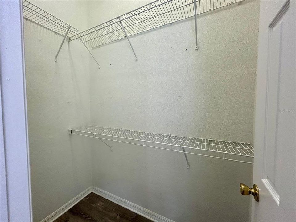 For Rent: $1,995 (4 beds, 2 baths, 1804 Square Feet)