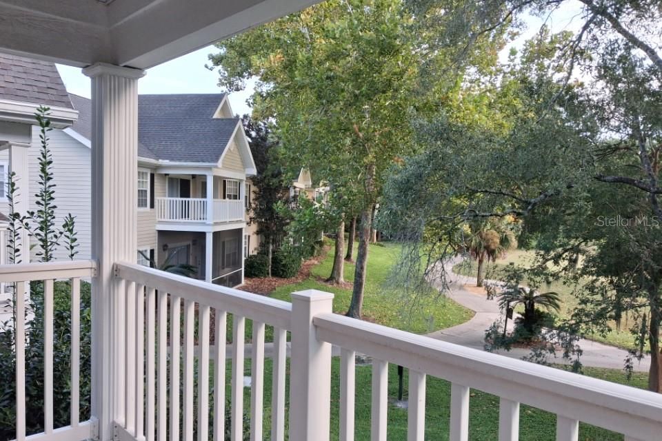 For Sale: $199,900 (1 beds, 1 baths, 965 Square Feet)