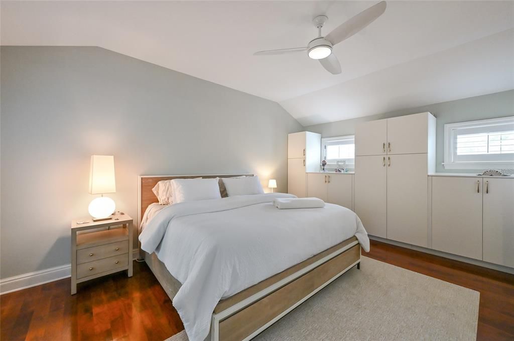 For Sale: $3,350,000 (4 beds, 3 baths, 3020 Square Feet)