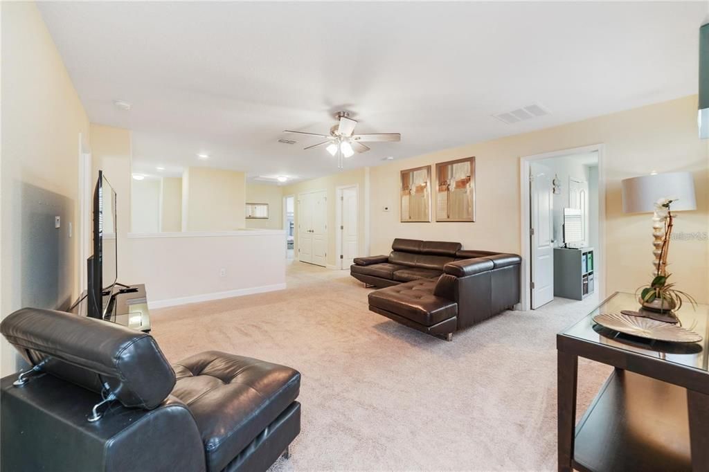 For Sale: $649,950 (9 beds, 5 baths, 3909 Square Feet)