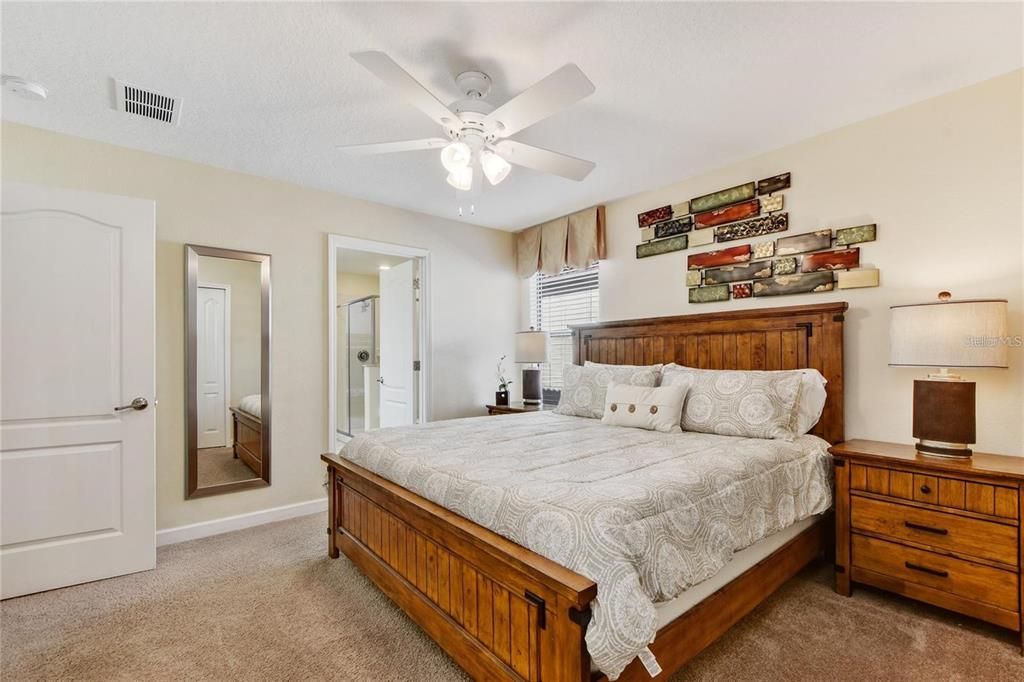 For Sale: $649,950 (9 beds, 5 baths, 3909 Square Feet)