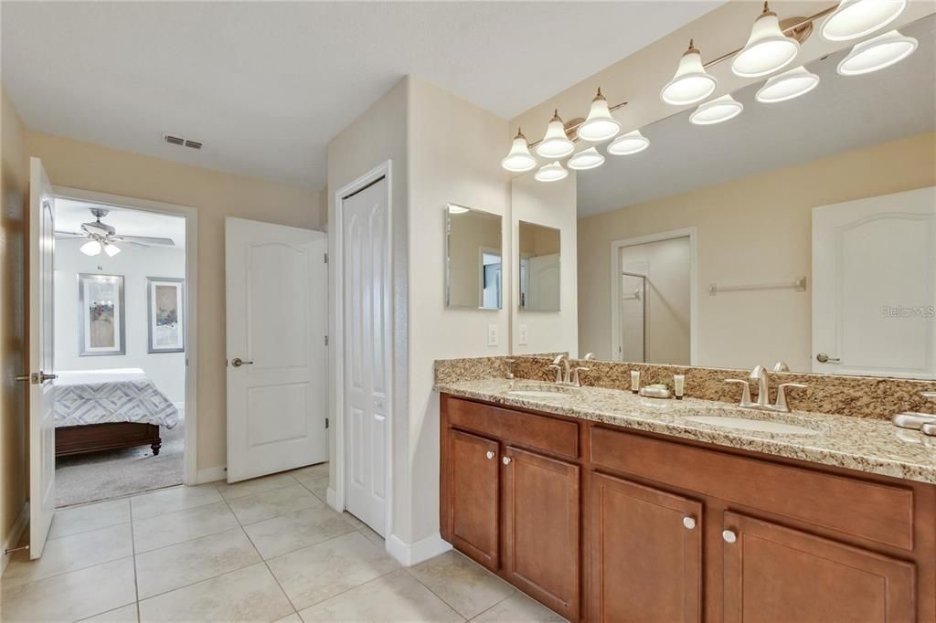 For Sale: $649,950 (9 beds, 5 baths, 3909 Square Feet)