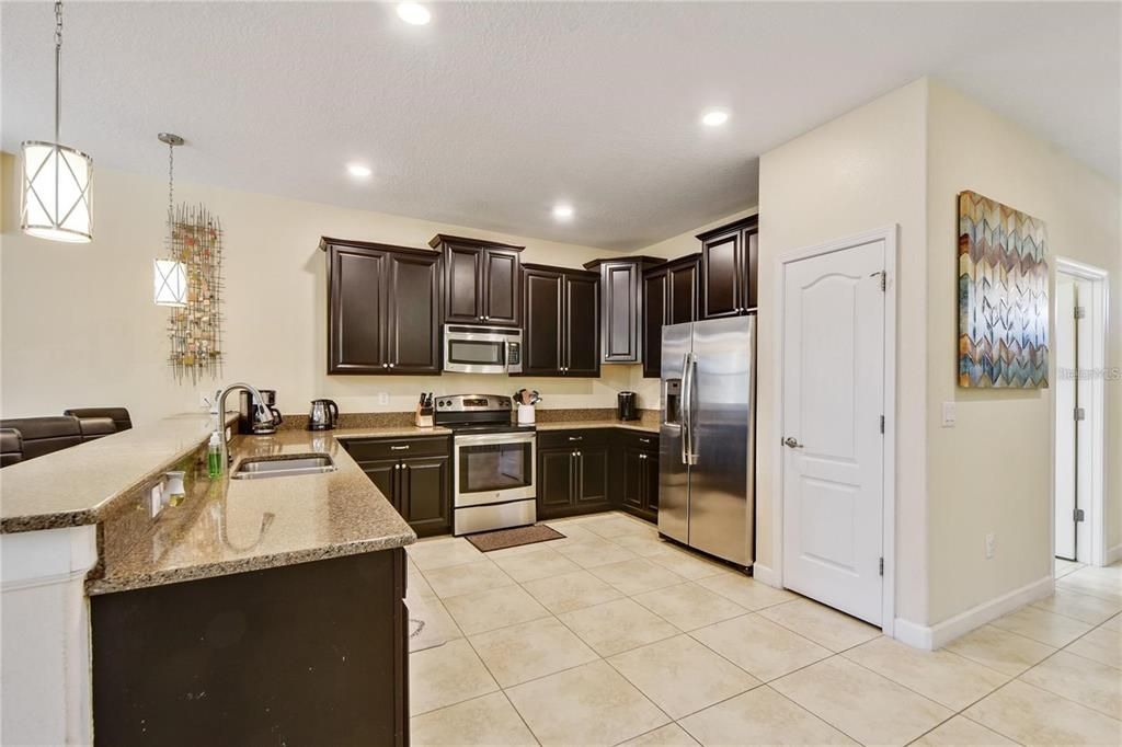 For Sale: $649,950 (9 beds, 5 baths, 3909 Square Feet)