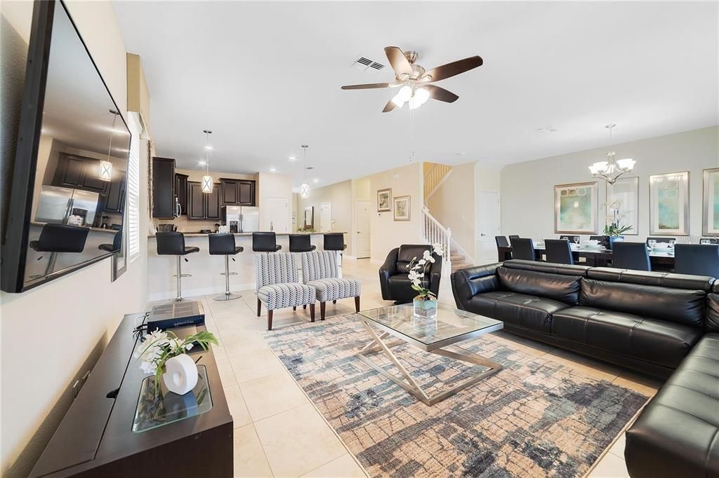For Sale: $649,950 (9 beds, 5 baths, 3909 Square Feet)