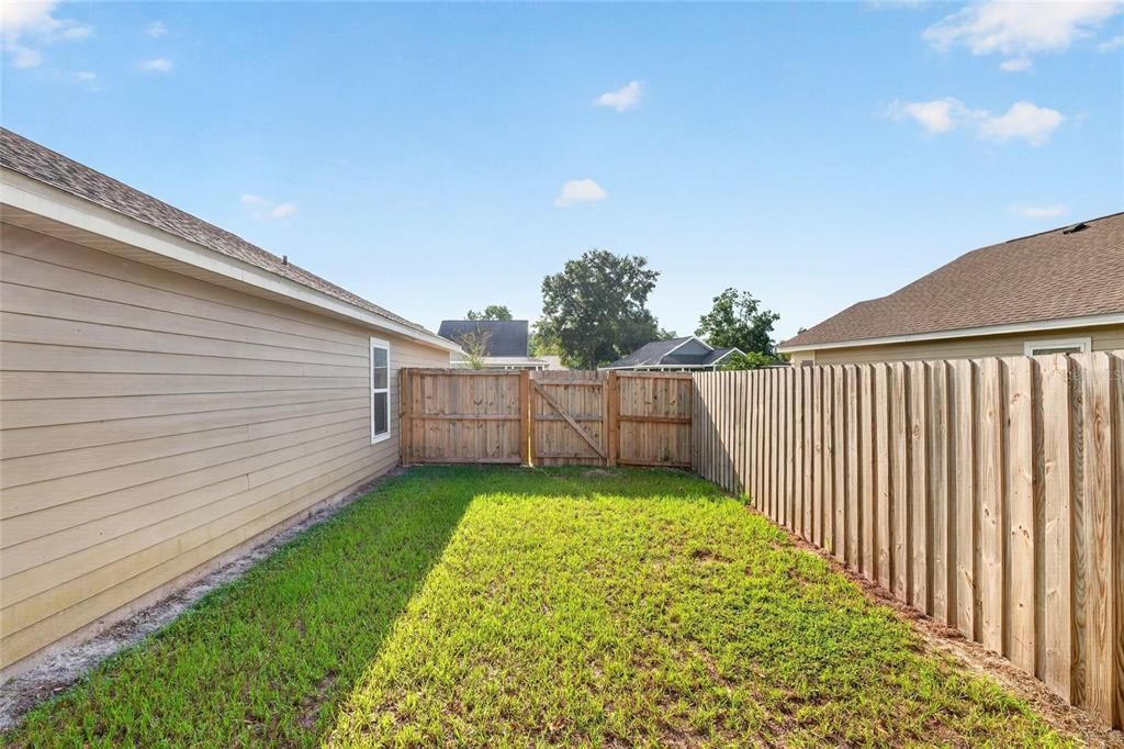 For Sale: $280,000 (4 beds, 2 baths, 1602 Square Feet)
