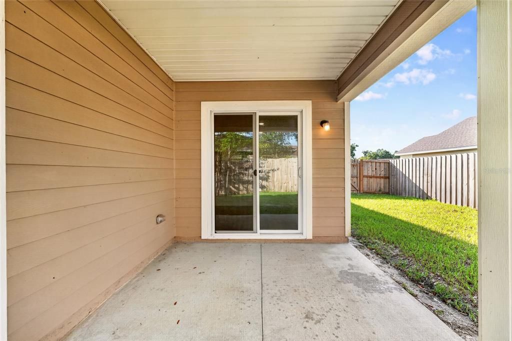 For Sale: $280,000 (4 beds, 2 baths, 1602 Square Feet)
