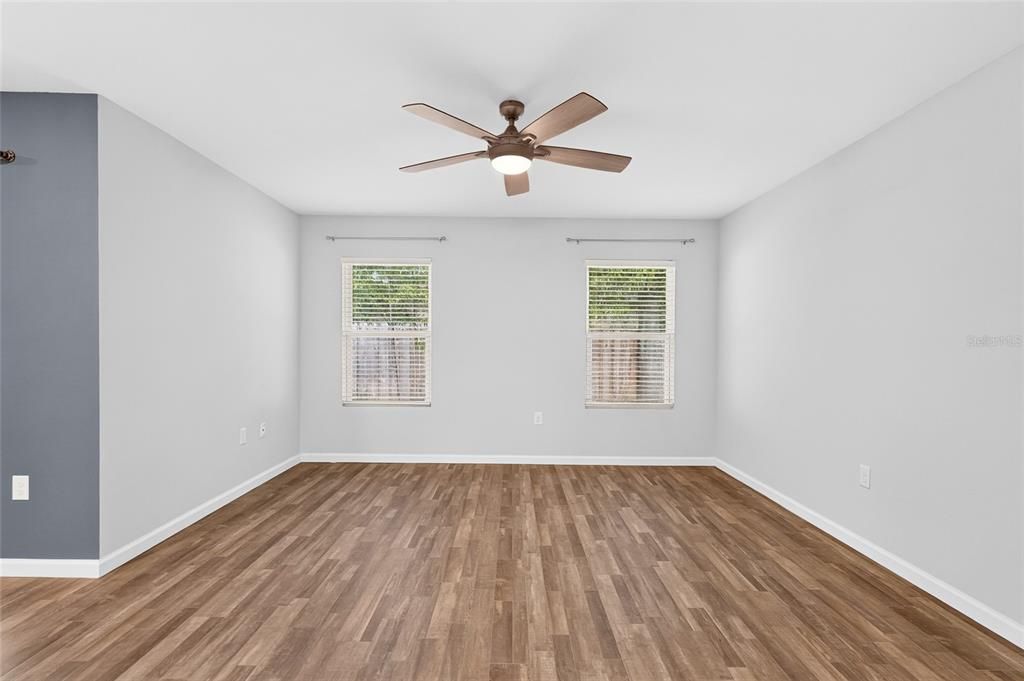 For Sale: $280,000 (4 beds, 2 baths, 1602 Square Feet)