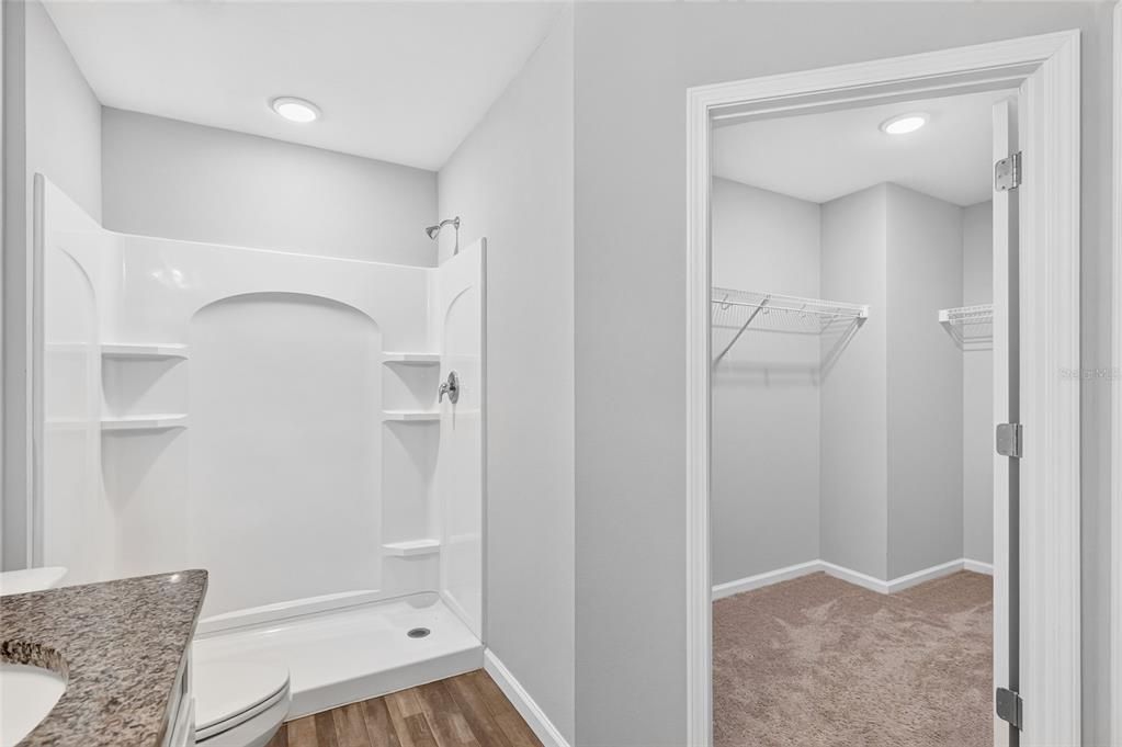 For Sale: $280,000 (4 beds, 2 baths, 1602 Square Feet)