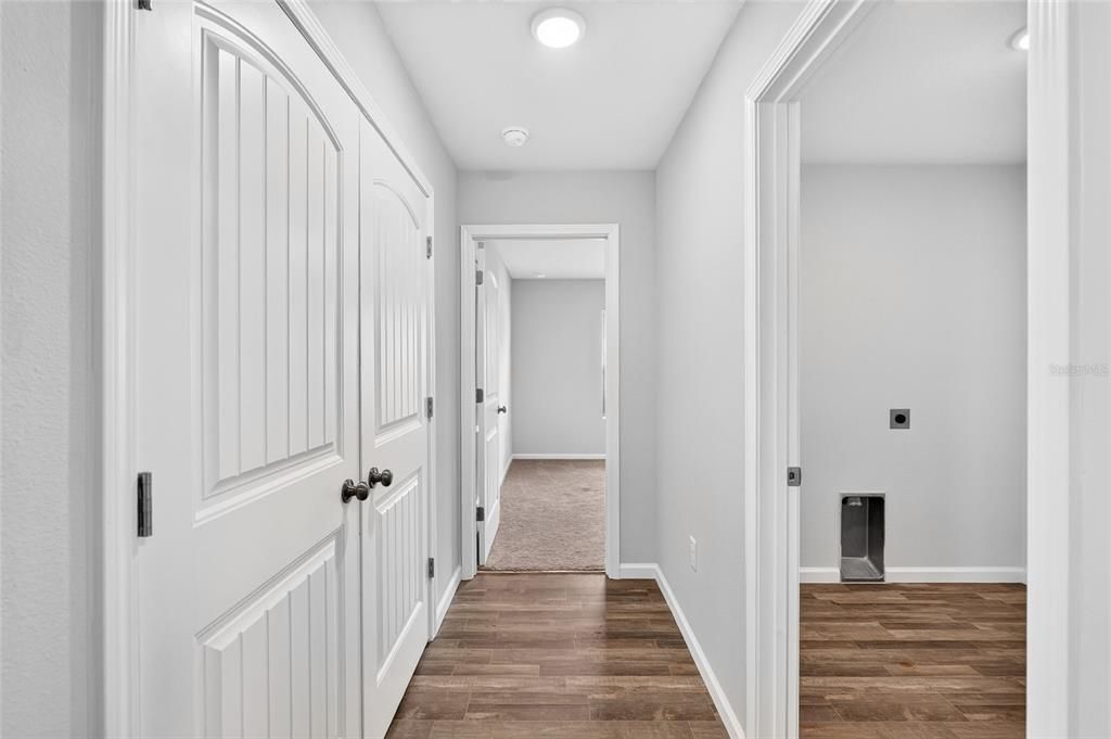 For Sale: $280,000 (4 beds, 2 baths, 1602 Square Feet)