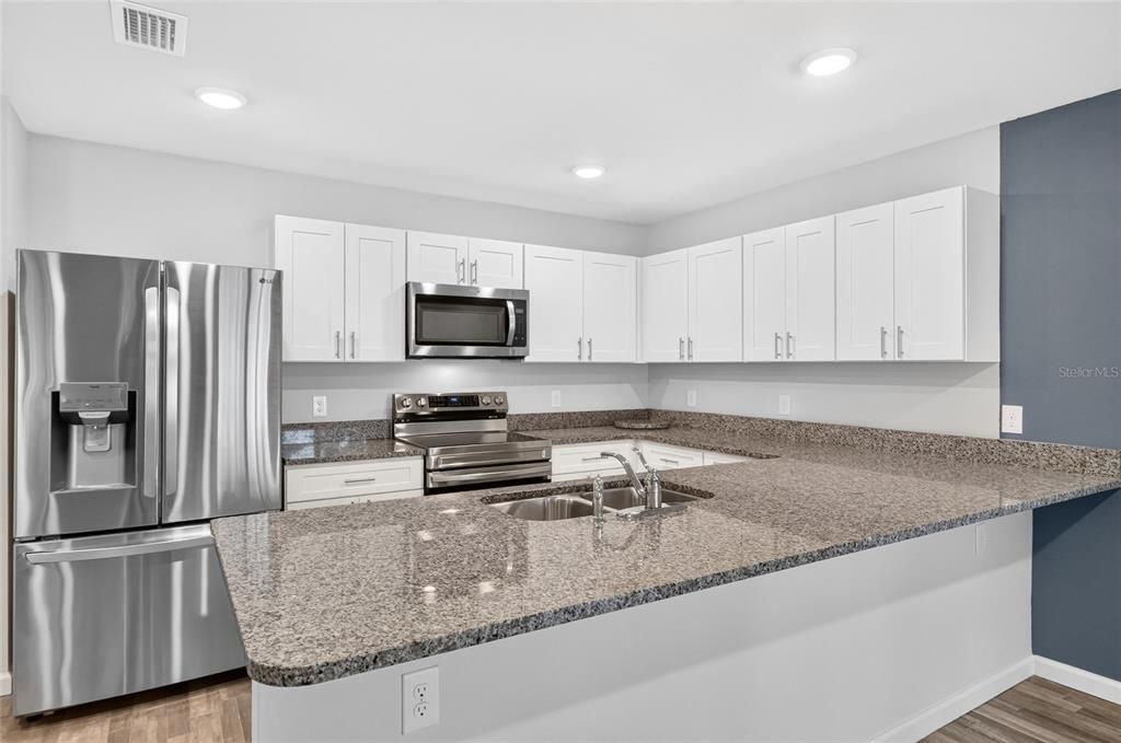 For Sale: $280,000 (4 beds, 2 baths, 1602 Square Feet)