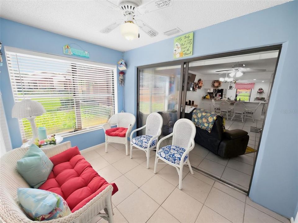 En Venta: $148,900 (2 camas, 2 baños, 1125 Pies cuadrados)