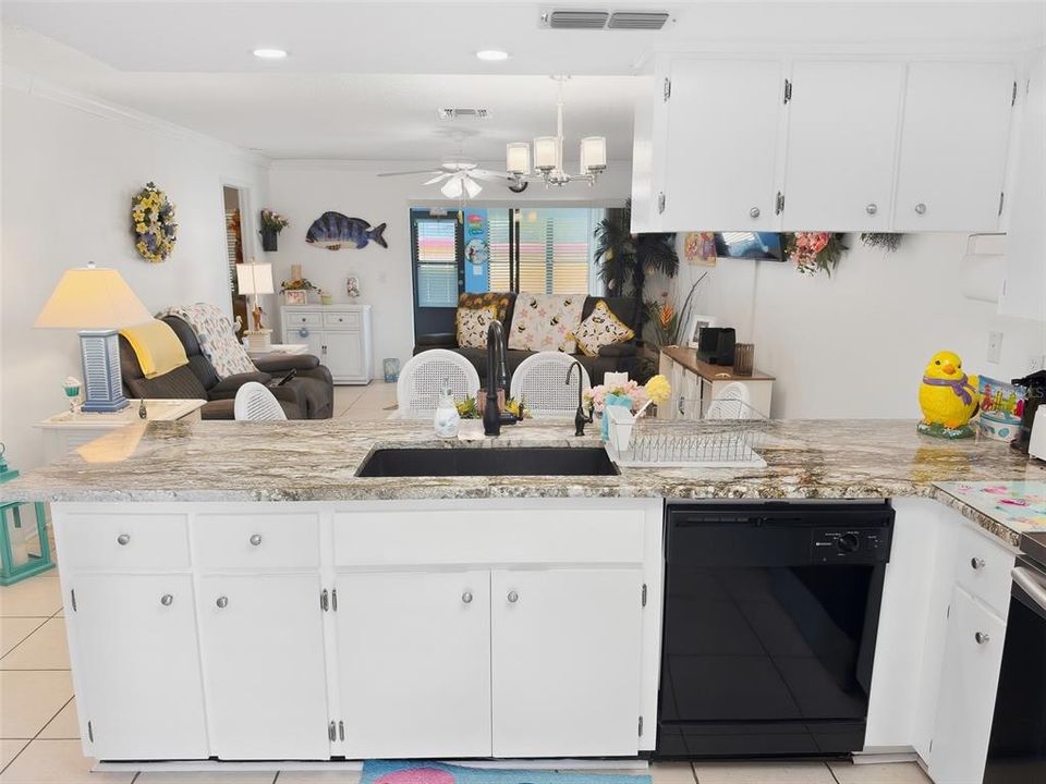 En Venta: $148,900 (2 camas, 2 baños, 1125 Pies cuadrados)
