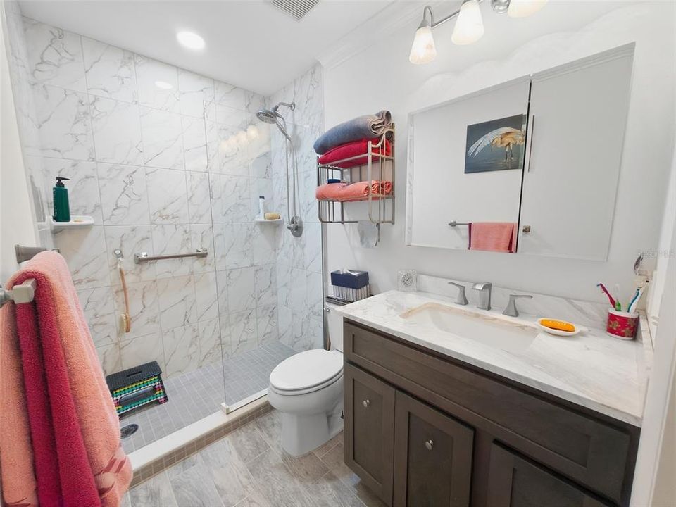 En Venta: $148,900 (2 camas, 2 baños, 1125 Pies cuadrados)