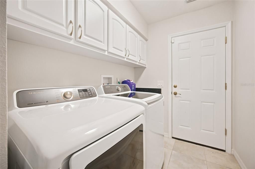 En Venta: $279,900 (3 camas, 2 baños, 1668 Pies cuadrados)