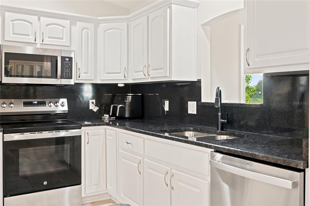 En Venta: $279,900 (3 camas, 2 baños, 1668 Pies cuadrados)