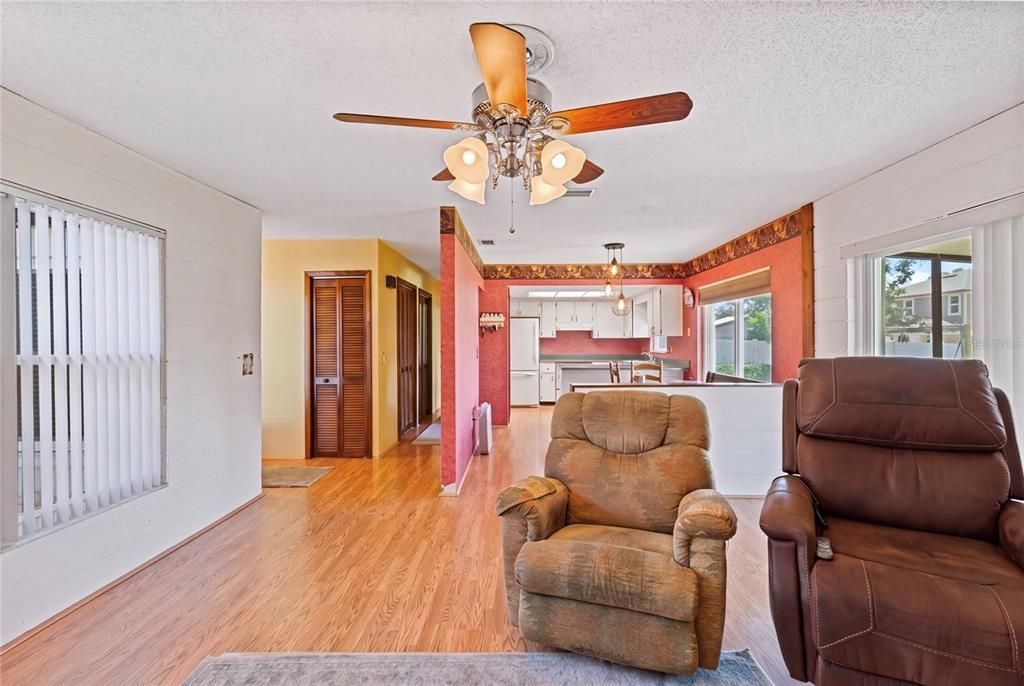 For Sale: $360,000 (3 beds, 2 baths, 1448 Square Feet)