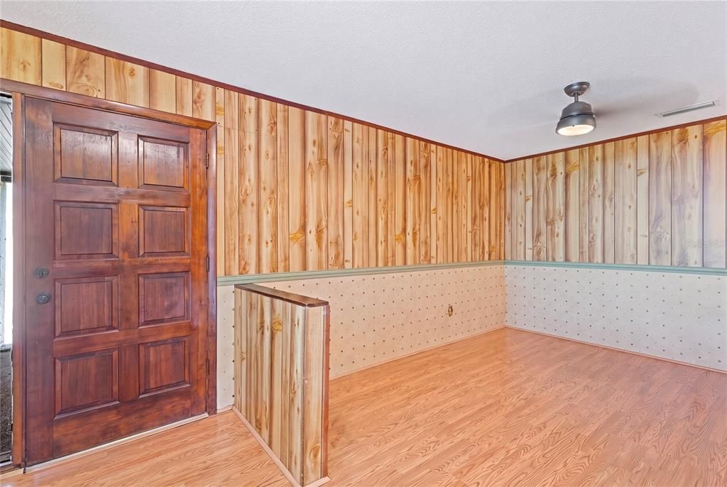 For Sale: $360,000 (3 beds, 2 baths, 1448 Square Feet)