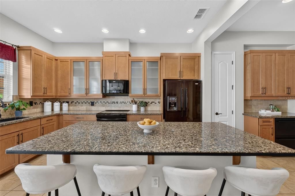 : $414,000 (3 camas, 2 baños, 2014 Pies cuadrados)
