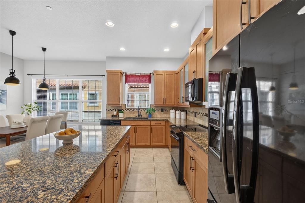 : $414,000 (3 camas, 2 baños, 2014 Pies cuadrados)