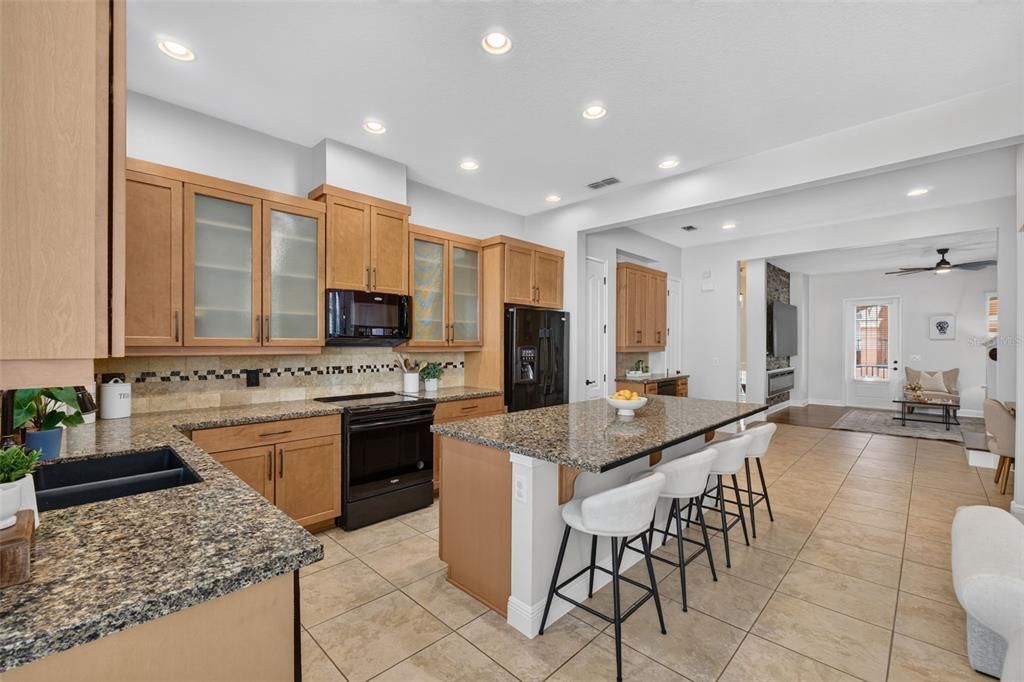 : $414,000 (3 camas, 2 baños, 2014 Pies cuadrados)