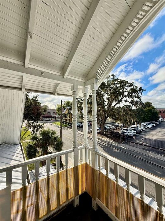 For Rent: $1,000 (1 beds, 1 baths, 600 Square Feet)