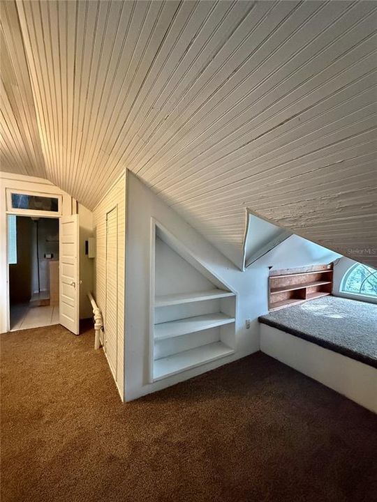 For Rent: $1,000 (1 beds, 1 baths, 600 Square Feet)