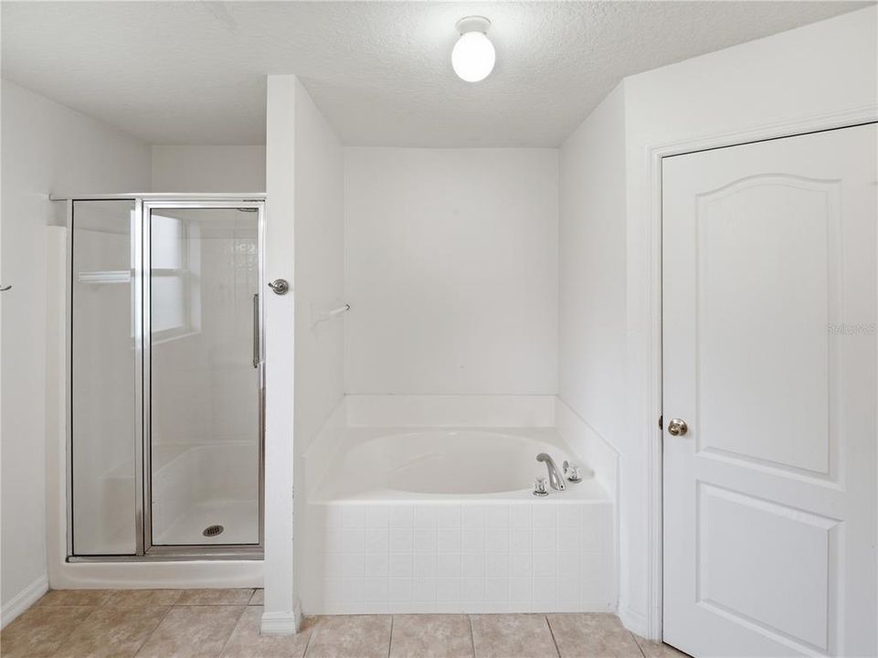 For Sale: $429,000 (4 beds, 3 baths, 2284 Square Feet)