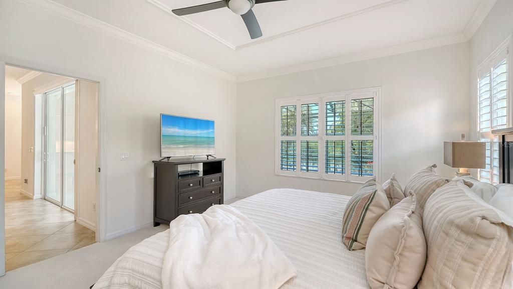For Sale: $750,000 (3 beds, 2 baths, 2166 Square Feet)