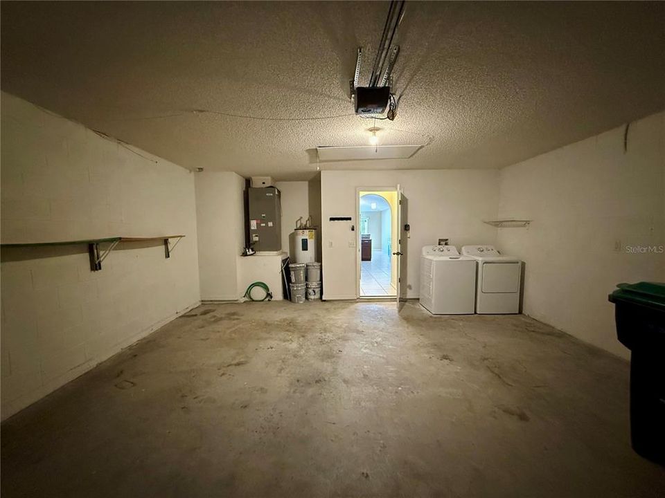 En Venta: $385,000 (3 camas, 2 baños, 1636 Pies cuadrados)