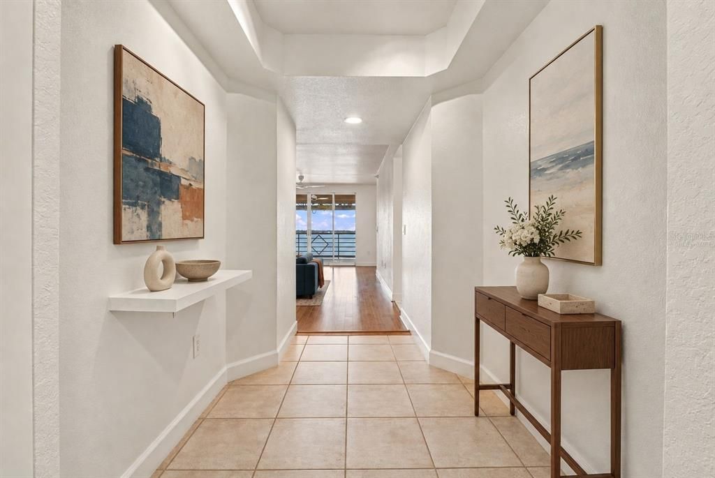 En Venta: $929,000 (2 camas, 2 baños, 1833 Pies cuadrados)