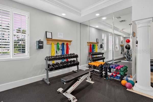 En Venta: $929,000 (2 camas, 2 baños, 1833 Pies cuadrados)