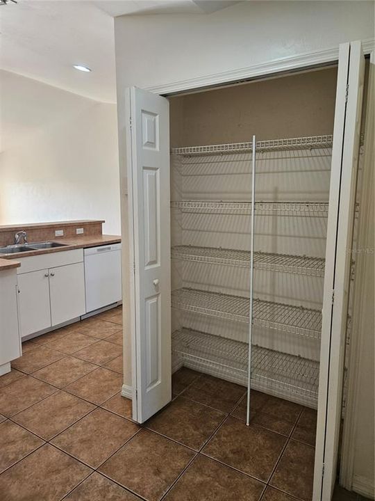 En Renta: $1,400 (2 camas, 2 baños, 1354 Pies cuadrados)