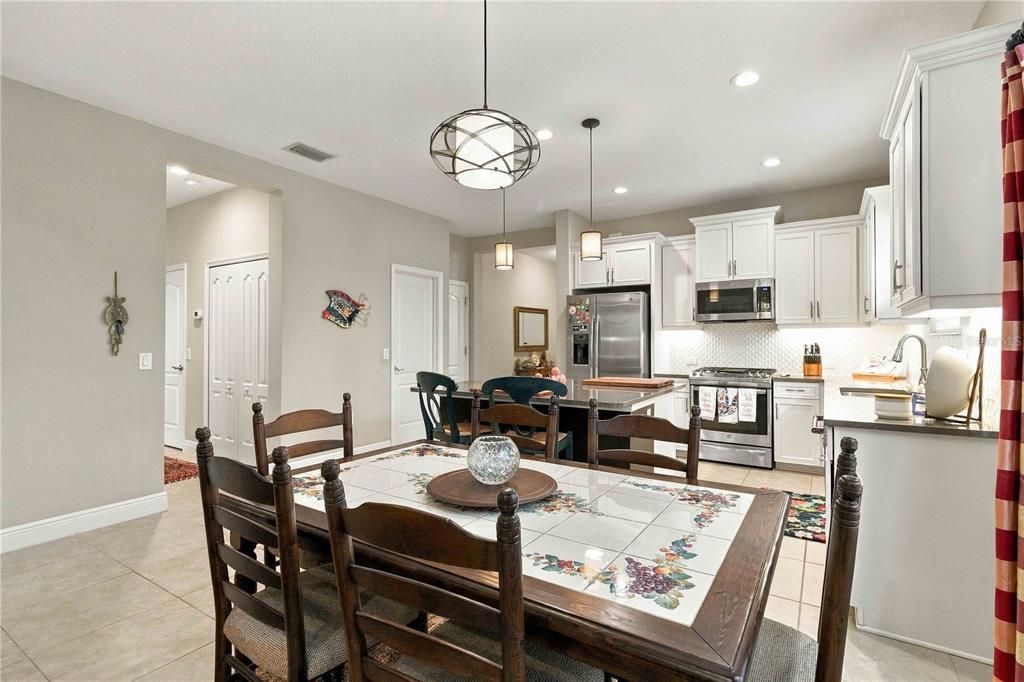 For Sale: $464,900 (3 beds, 2 baths, 1804 Square Feet)