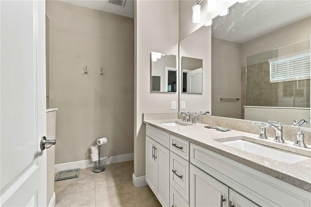 For Sale: $464,900 (3 beds, 2 baths, 1804 Square Feet)