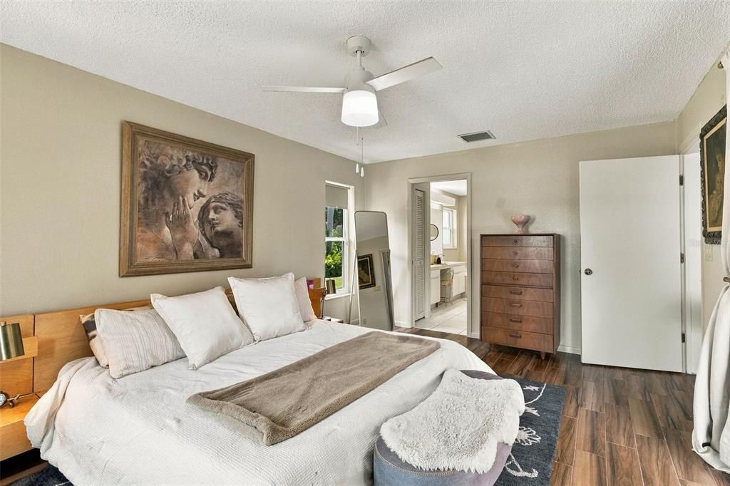 : $575,000 (3 camas, 2 baños, 2119 Pies cuadrados)