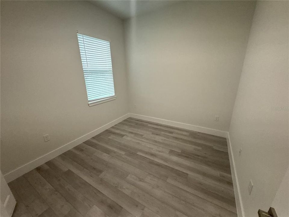 В аренду: $2,200 (4 спален, 2 ванн, 1695 Квадратных фут)