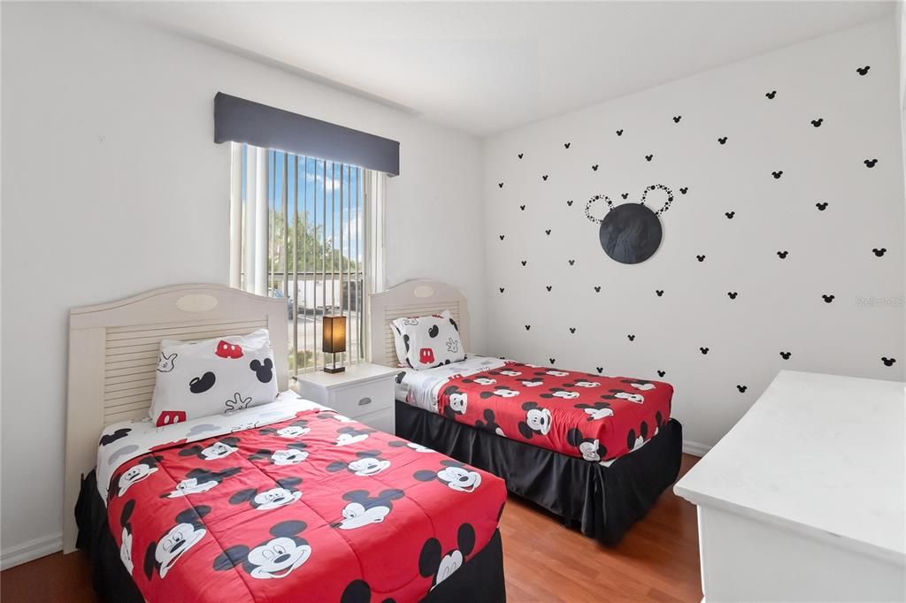 En Renta: $2,000 (3 camas, 3 baños, 1650 Pies cuadrados)