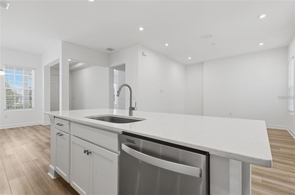 В аренду: $4,750 (4 спален, 3 ванн, 2316 Квадратных фут)