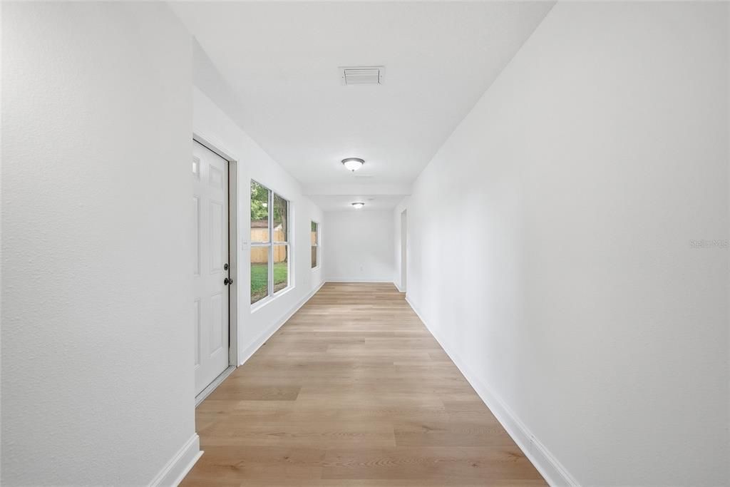 На продажу: $239,900 (3 спален, 2 ванн, 1380 Квадратных фут)