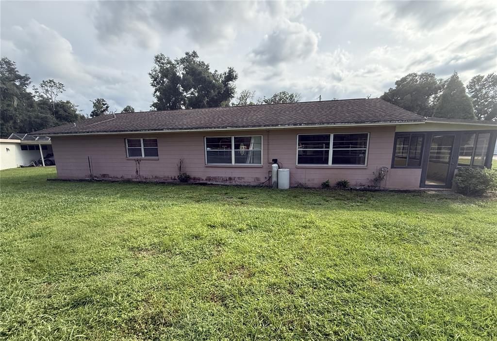 Activo con contrato: $276,000 (3 camas, 2 baños, 1804 Pies cuadrados)