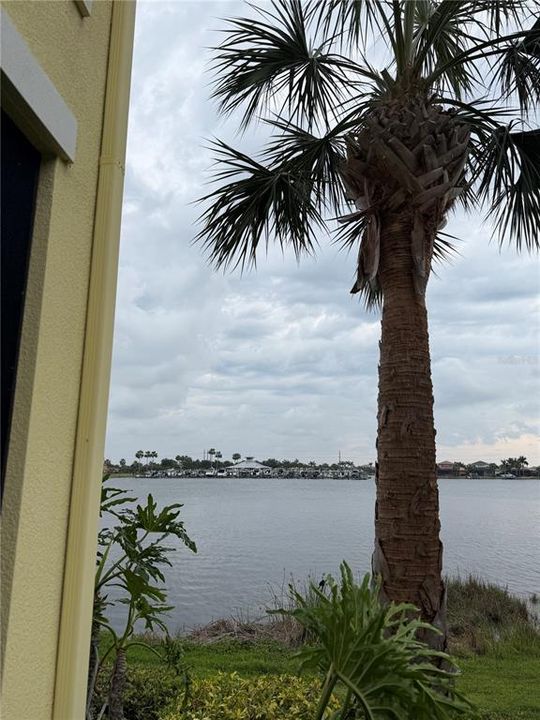 For Sale: $542,600 (3 beds, 2 baths, 1748 Square Feet)
