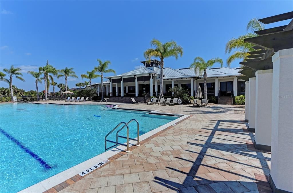 For Sale: $542,600 (3 beds, 2 baths, 1748 Square Feet)