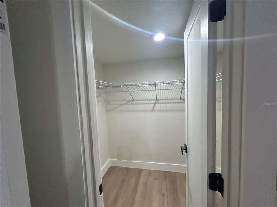 For Rent: $1,900 (2 beds, 2 baths, 1054 Square Feet)
