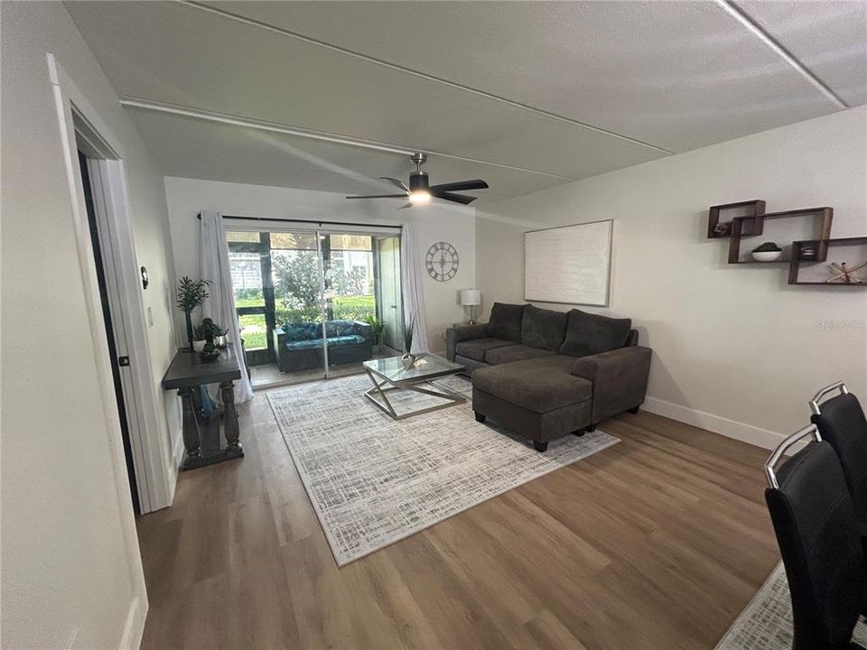 For Rent: $1,900 (2 beds, 2 baths, 1054 Square Feet)