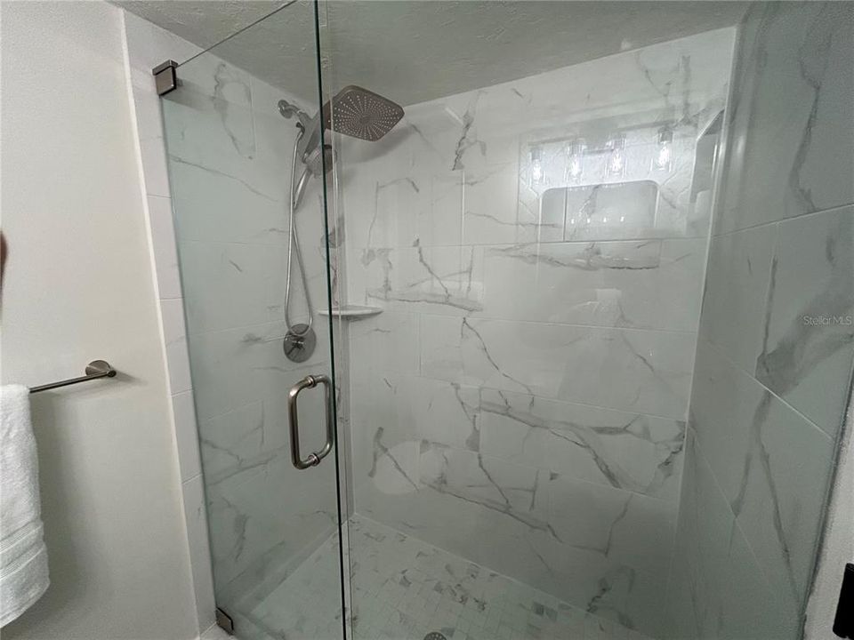 For Rent: $1,900 (2 beds, 2 baths, 1054 Square Feet)