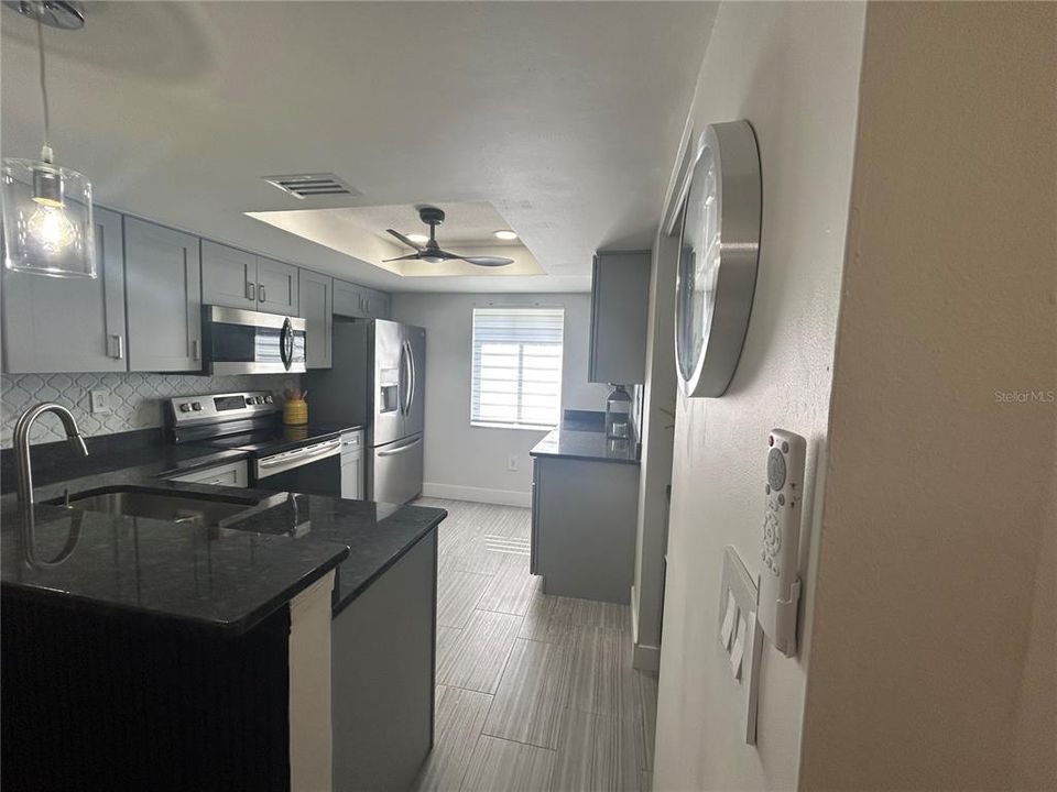 For Rent: $1,900 (2 beds, 2 baths, 1054 Square Feet)