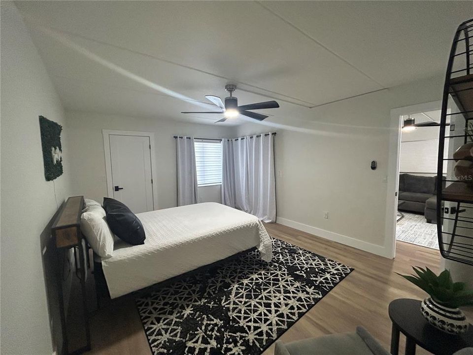 For Rent: $1,900 (2 beds, 2 baths, 1054 Square Feet)
